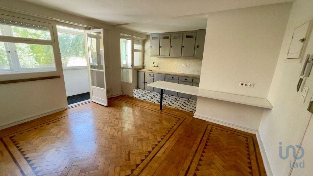 1 bedroom Apartment in Lisbon, Portugal No. 351532