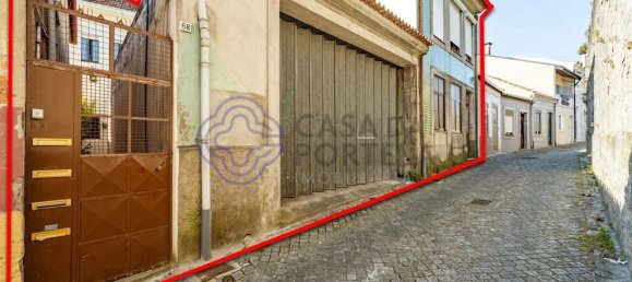 605m² Building in Porto, Portugal No. 51786 40