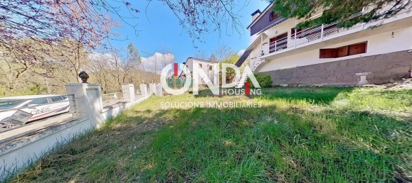 3 bedrooms House in Lleida, Spain No. 69097 5