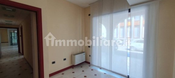 5 rooms Commercial property in Lendinara, Italy No. 264638 4