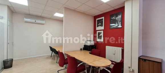 2-Zimmer Gewerbliche Immobilie in Viterbo, Italy, Nr. 299608 6