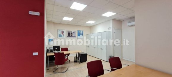 2-Zimmer Gewerbliche Immobilie in Viterbo, Italy, Nr. 299608 13