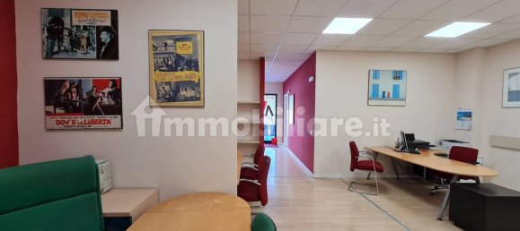 2-Zimmer Gewerbliche Immobilie in Viterbo, Italy, Nr. 299608 10