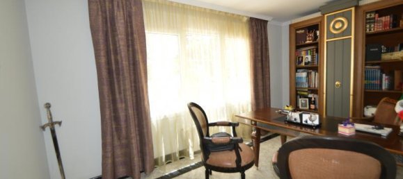 6 bedrooms Villa in Marbella, Spain No. 587 11