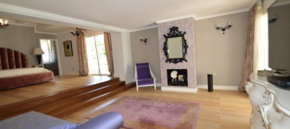 6 bedrooms Villa in Marbella, Spain No. 587 8