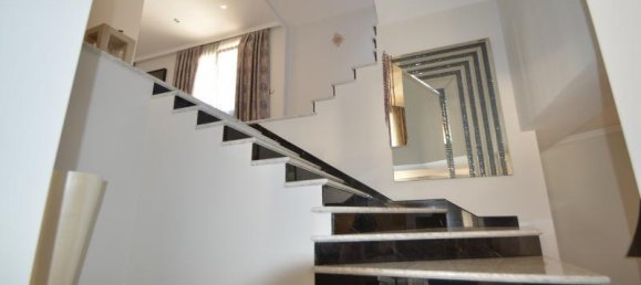 6 bedrooms Villa in Marbella, Spain No. 587 14