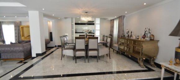 6 bedrooms Villa in Marbella, Spain No. 587 6