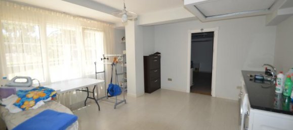 6 bedrooms Villa in Marbella, Spain No. 587 12