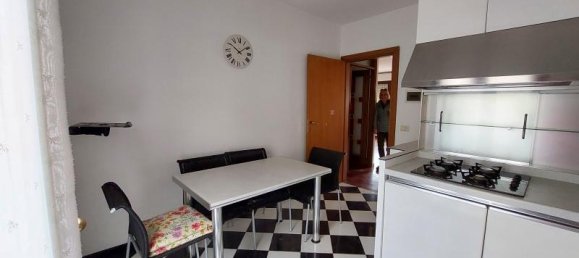 4 rooms Apartment in Arezzo, Italy No. 230811 5