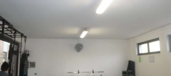 73m² Commercial property in Cadoneghe, Italy No. 295066 3