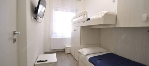 3 rooms Apartment in Milan, Italy No. 247401 7