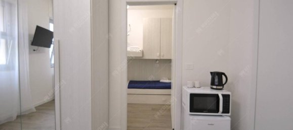 3 rooms Apartment in Milan, Italy No. 247401 4