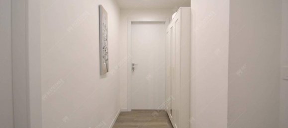 3 rooms Apartment in Milan, Italy No. 247401 9