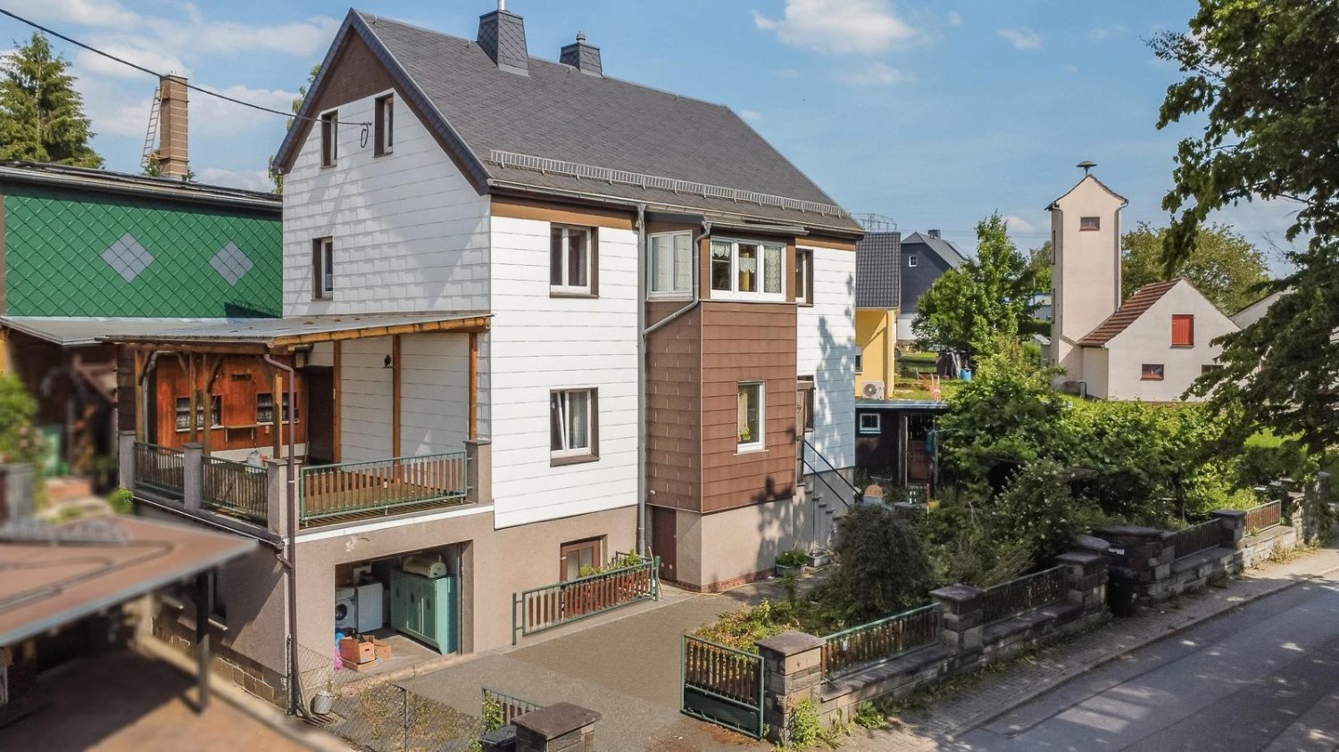 4 bedrooms Townhouse in Zwickau, Germany No. 313610