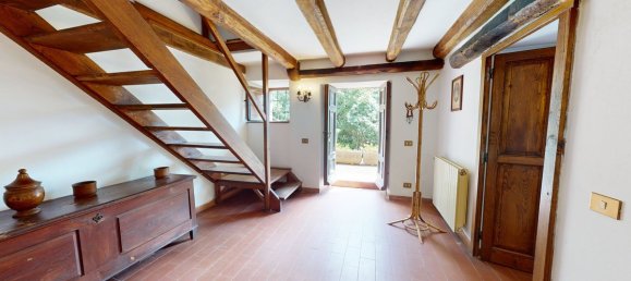 4 bedrooms House in Castiglione di Garfagnana, Italy No. 237827 3