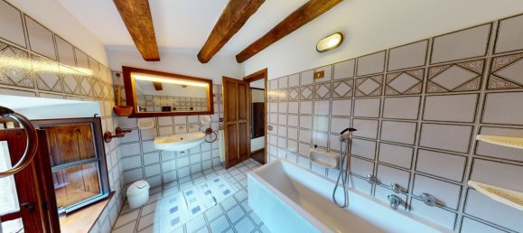 4 bedrooms House in Castiglione di Garfagnana, Italy No. 237827 24