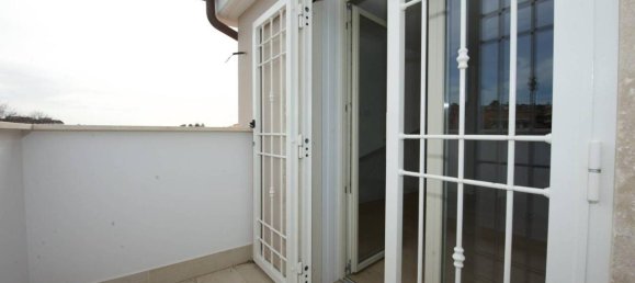 4-salle Penthouse à Monterotondo, Italy No. 38543 28