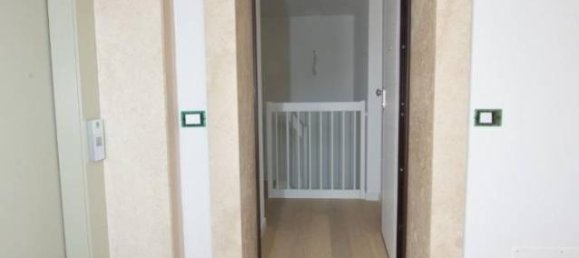 4-salle Penthouse à Monterotondo, Italy No. 38543 33