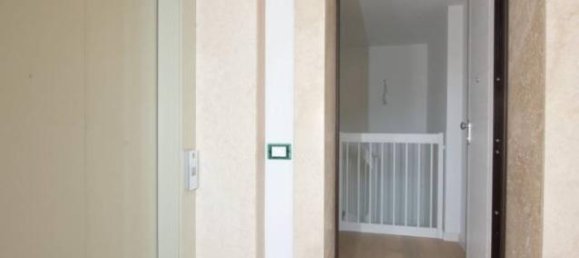 4-salle Penthouse à Monterotondo, Italy No. 38543 32