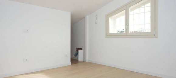 4-salle Penthouse à Monterotondo, Italy No. 38543 20