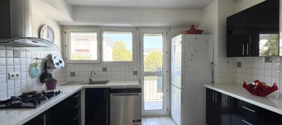 4 chambres Appartement à Voiron, France No. 341920 2