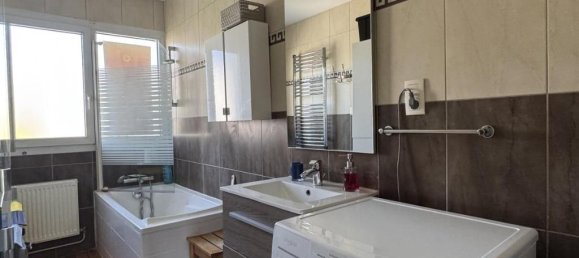 4 chambres Appartement à Voiron, France No. 341920 7