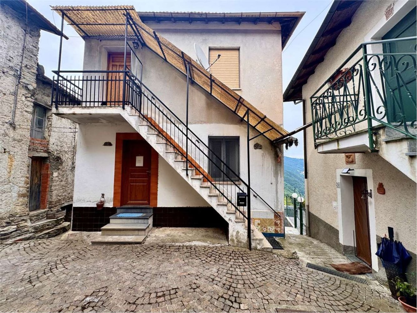 Квартира с 2 спальнями в Монтегроссо Пьян Латте, Италия № 342922