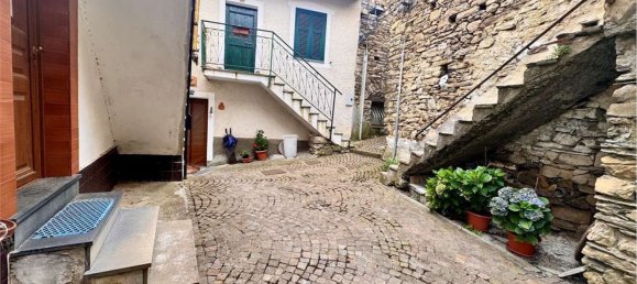 Квартира с 2 спальнями в Монтегроссо Пьян Латте, Италия № 342922 3