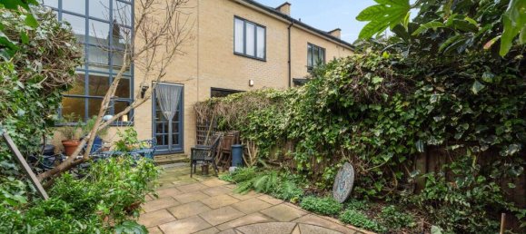 2 bedrooms House in London, United Kingdom No. 4568 7