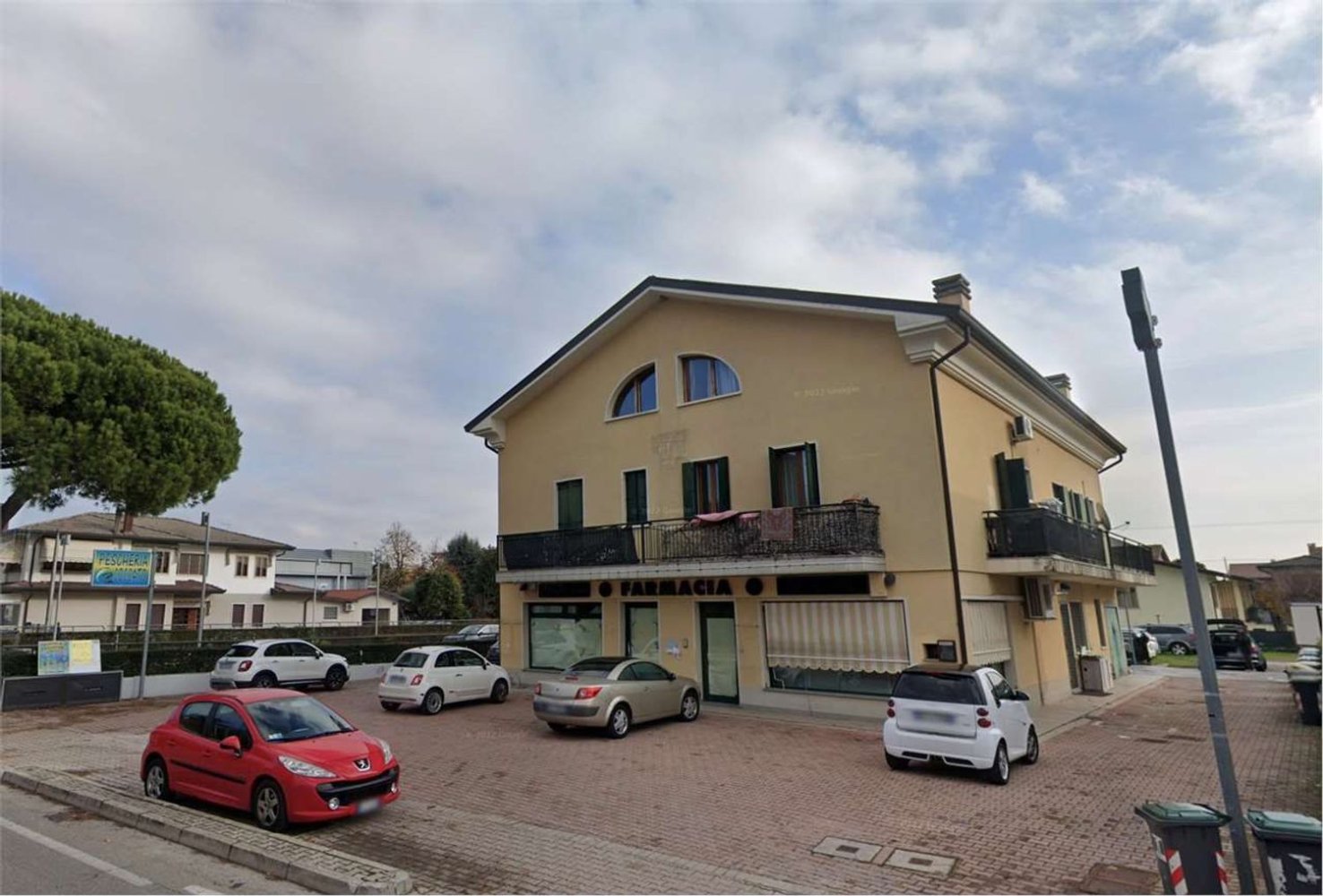 5 rooms Apartment in Campolongo Maggiore, Italy No. 16179