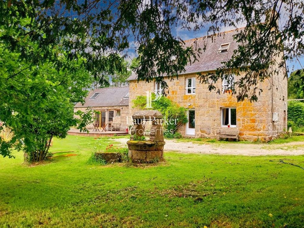 Casa de 4 dormitorios en Rostrenen, France No. 350711