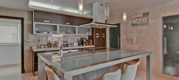 4 bedrooms House in Almada, Portugal No. 111209 8