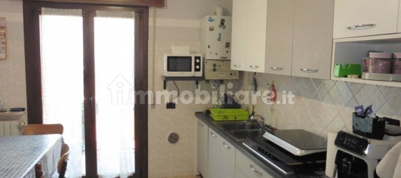 Apartamento de 2 dormitorios en Nogarole Rocca, Italy No. 60444 13
