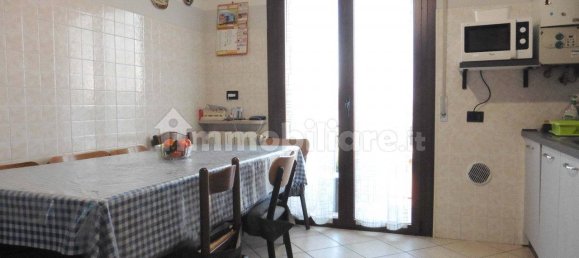 Apartamento de 2 dormitorios en Nogarole Rocca, Italy No. 60444 12