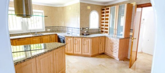 4 bedrooms Villa in Benalmadena, Spain No. 42906 6