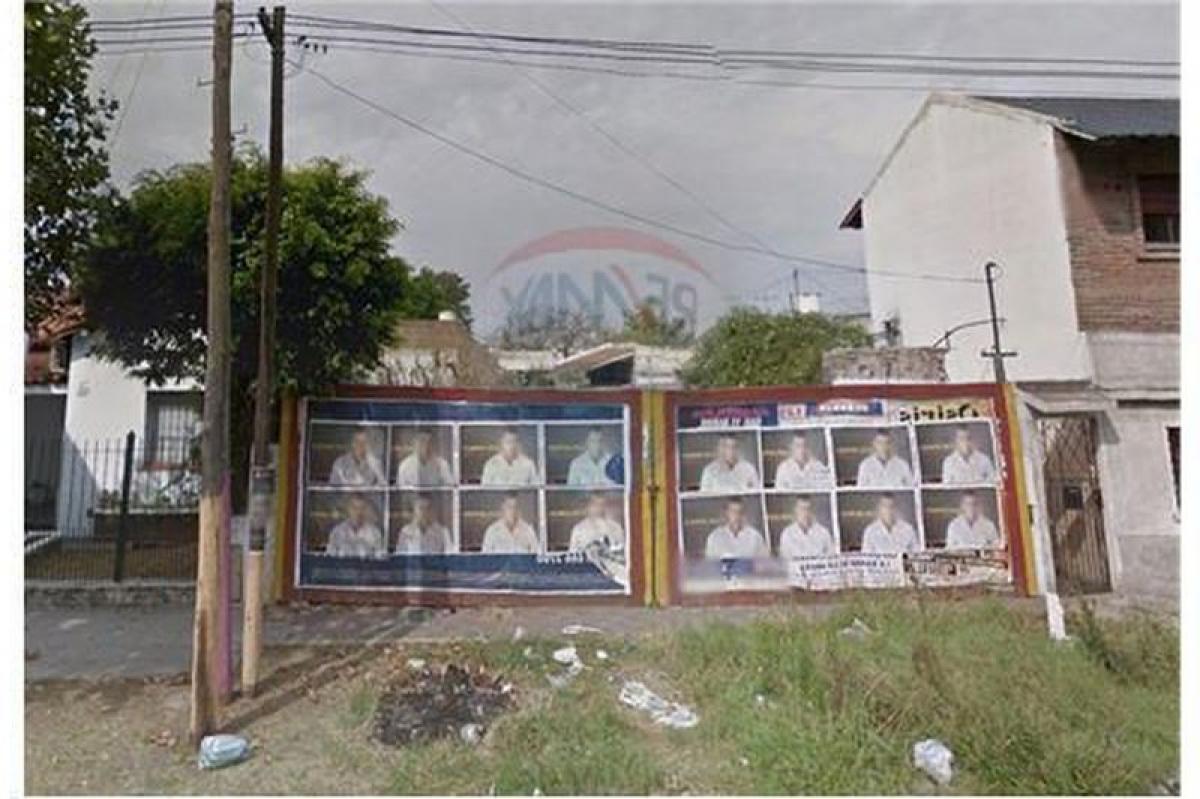 Земельный участок в Кильмес, Аргентина № 49083