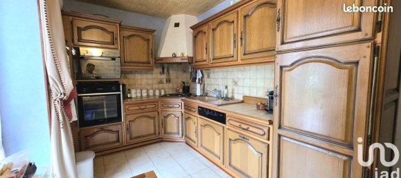 3 Schlafzimmer Haus in Marolles-sur-Seine, France, Nr. 327988 3