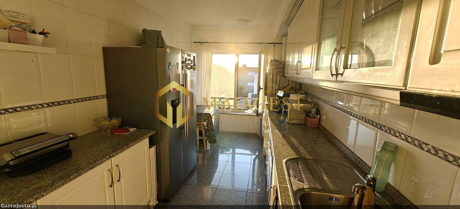 2 bedrooms Apartment in Matosinhos, Portugal No. 354715