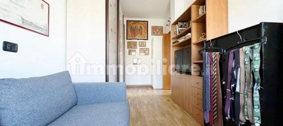 Apartamento de 2 dormitorios en Monza, Italy No. 234743 8