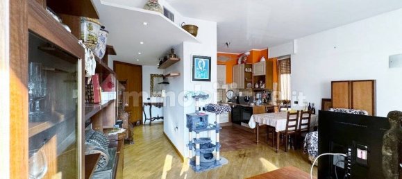 Apartamento de 2 dormitorios en Monza, Italy No. 234743 4