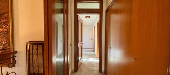 10 rooms Villa in Grottaferrata, Italy No. 202946 10