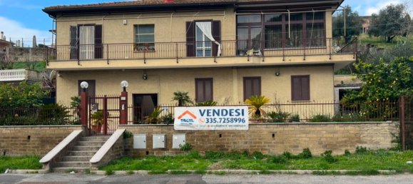 12 bedrooms House in Rome, Italy No. 335216 2