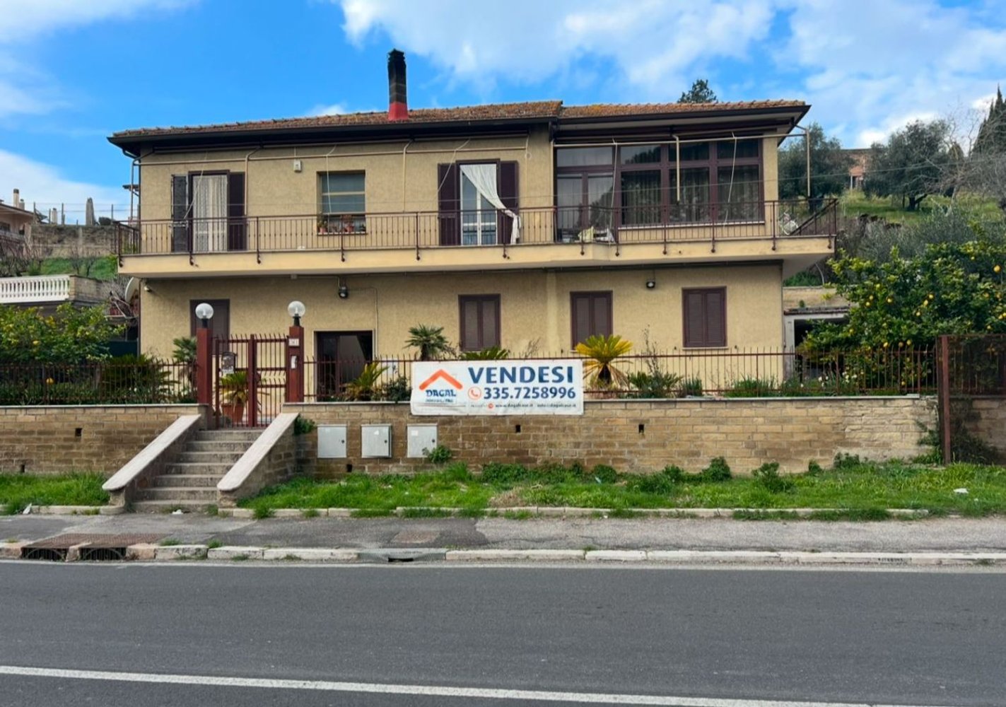 12 bedrooms House in Rome, Italy No. 335216