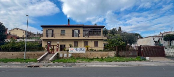 12 bedrooms House in Rome, Italy No. 335216 3