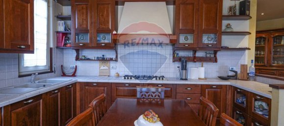 6 Schlafzimmer Villa in Stezzano, Italy, Nr. 14339 18