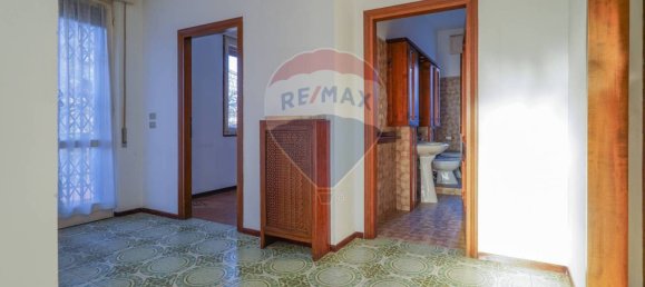 6 Schlafzimmer Villa in Stezzano, Italy, Nr. 14339 45