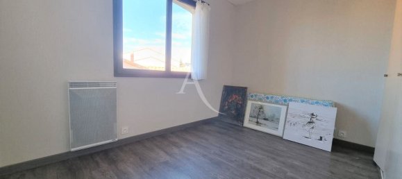 1 bedroom Apartment in Les Sables-d'Olonne, France No. 103047 8