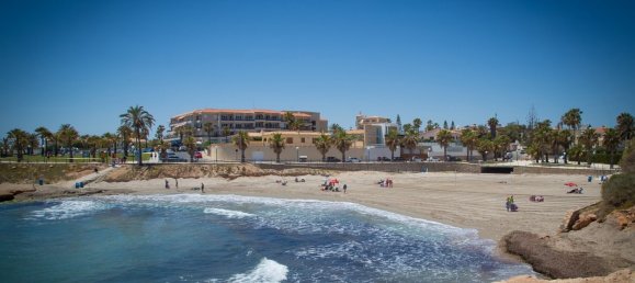 4 Schlafzimmer Villa in Campoamor, Spain, Nr. 6108 11