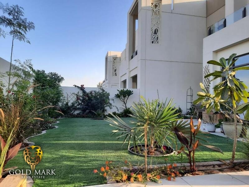 4 bedrooms Villa in Reem, UAE No. 33834