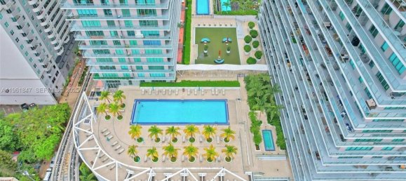 2 dormitorios propiedad comercial en venta en Miami, Miami-Dade, Florida, USA № 614410 24